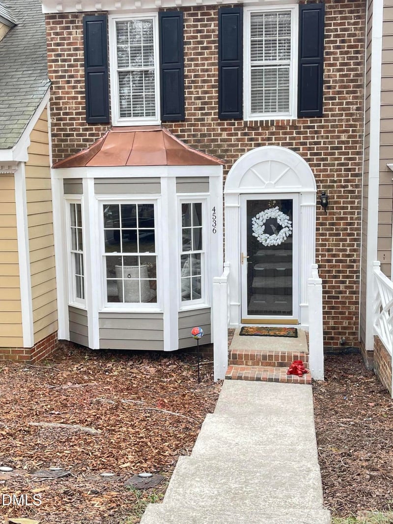 4536 Hamptonshire Dr, Raleigh, NC 27613