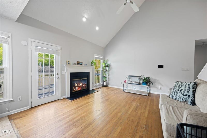 4537 Spring Forest Rd, Raleigh, NC 27616