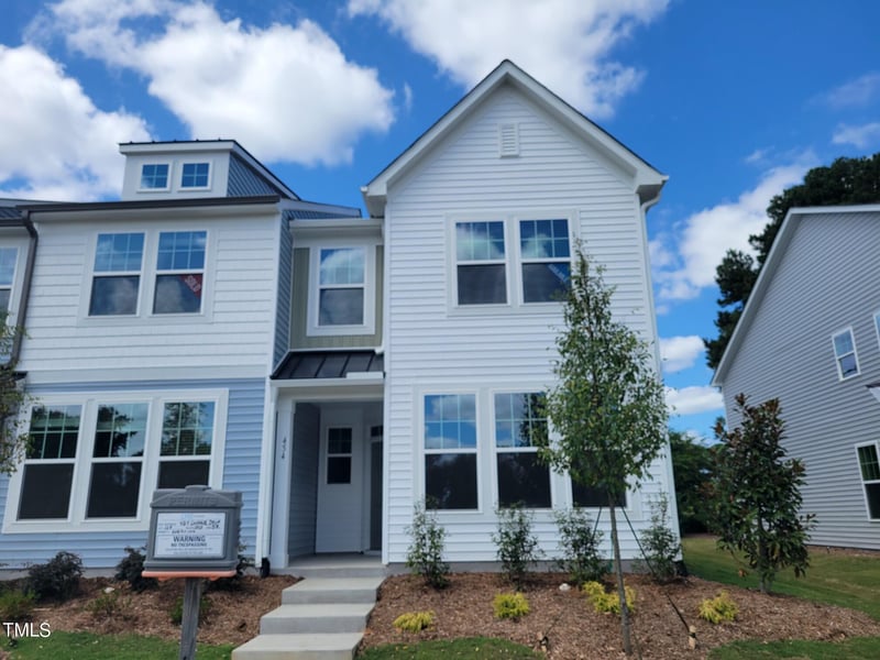 454 Channel Drop Dr #107, Clayton, NC 27520