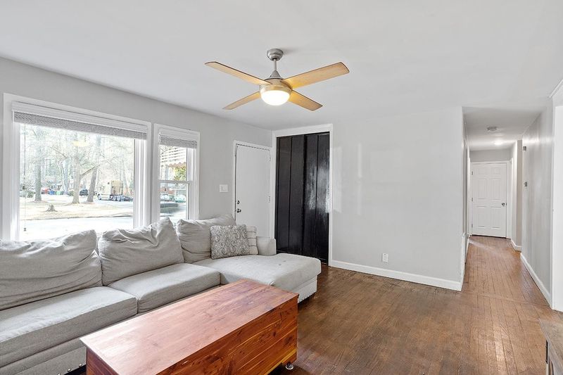 454 Glenbrook Dr, Raleigh, NC 27610