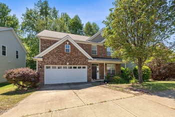 454 Stobhill Ln, Holly Springs, NC 27540