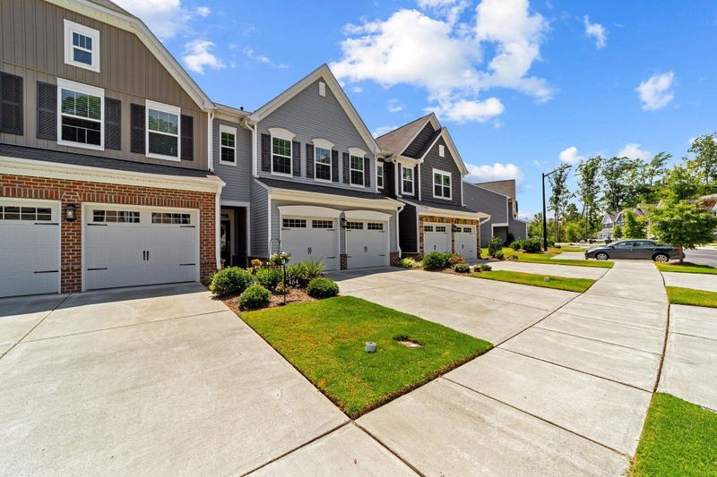 454 Summit Trail Dr, Hillsborough, NC 27278