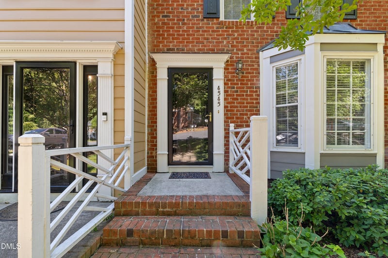 4545 Hershey Ct, Raleigh, NC 27613