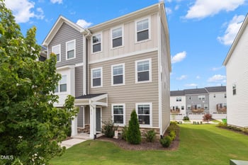 455 Deercroft Dr, Apex, NC 27539