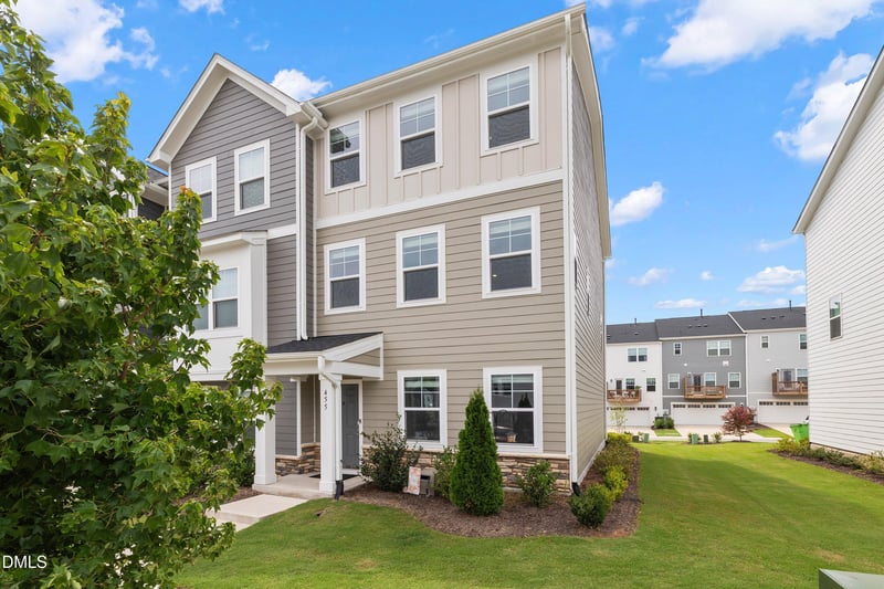 455 Deercroft Dr, Apex, NC 27539