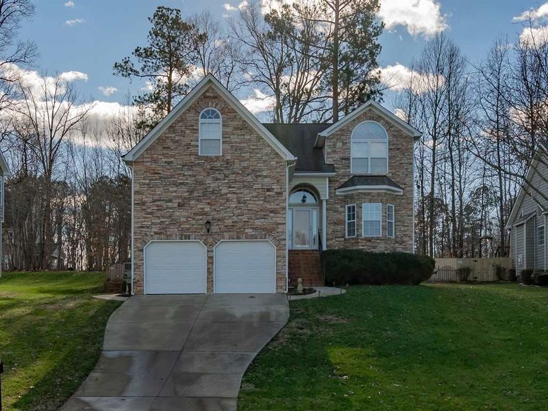 455 Seastone St, Raleigh, NC 27603