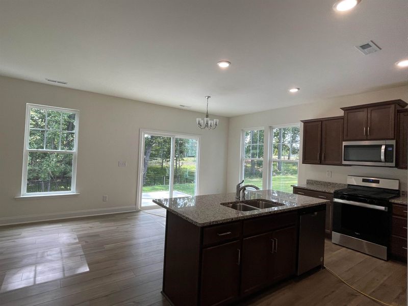 455 Whitley Ridge Dr, Clayton, NC 27527