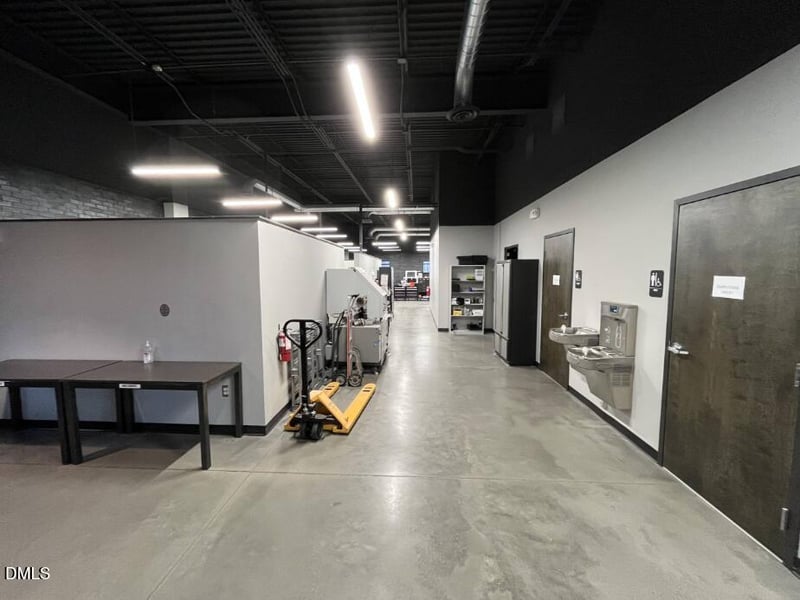 4550 Preslyn Dr, Raleigh, NC 27616