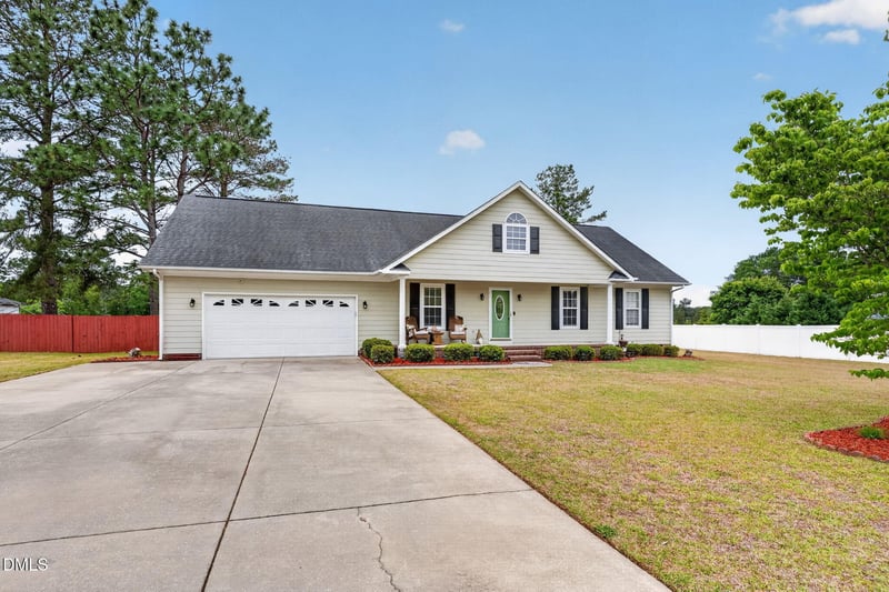 4552 Canasta Ct, Hope Mills, NC 28348