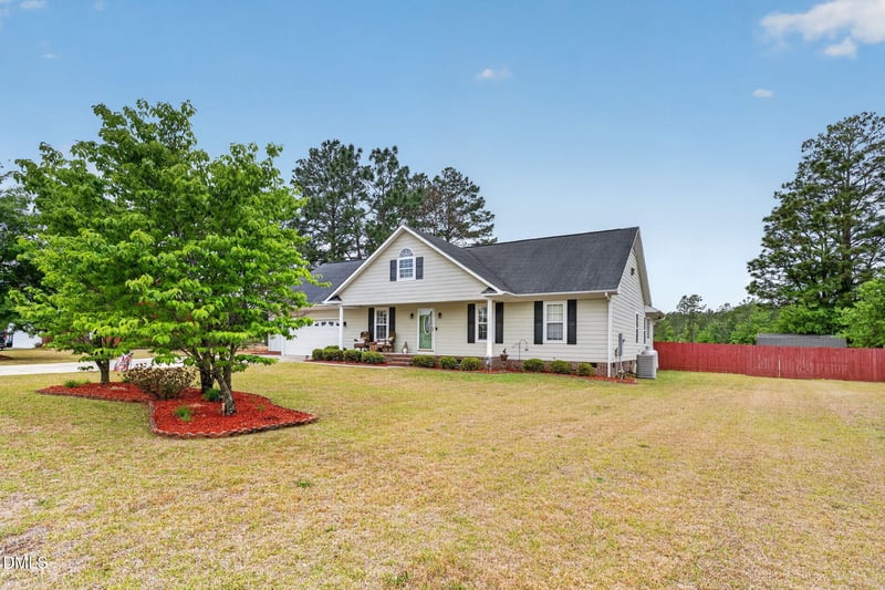 4552 Canasta Ct, Hope Mills, NC 28348