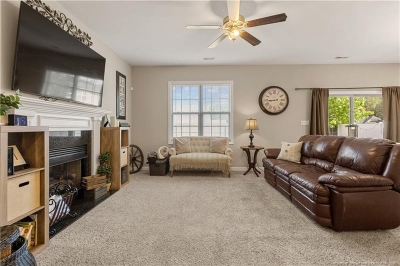 4553 Headwind Dr, Fayetteville, NC 28306