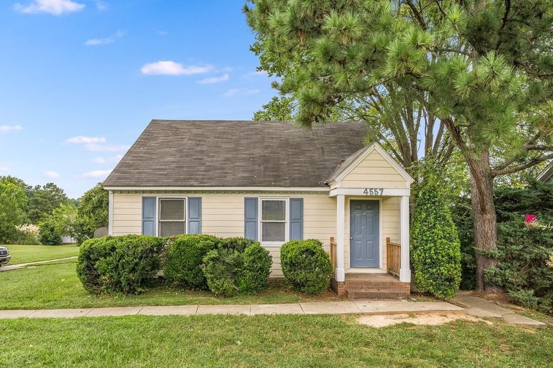 4557 Hargrove Rd, Raleigh, NC 27604