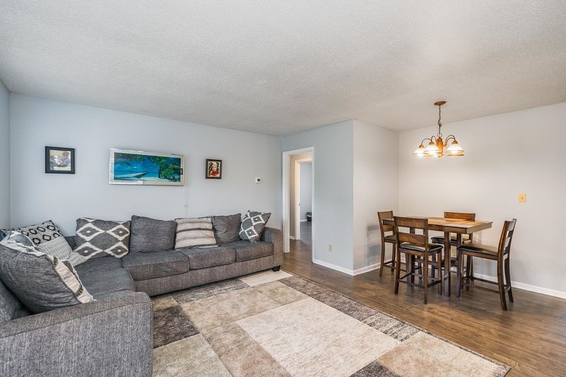 4557 Hargrove Rd, Raleigh, NC 27604