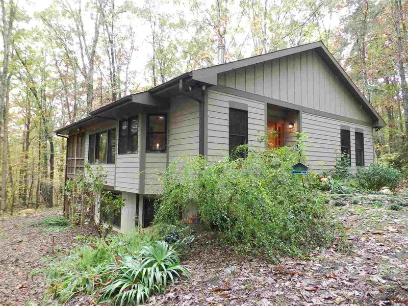 456 Friendly Pooch Ln, Pittsboro, NC 27312
