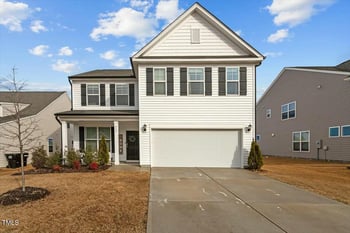 456 Highview Dr, Benson, NC 27504