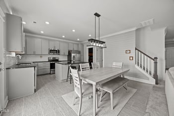 456 Highview Dr, Benson, NC 27504