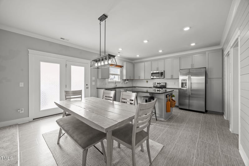 456 Highview Dr, Benson, NC 27504