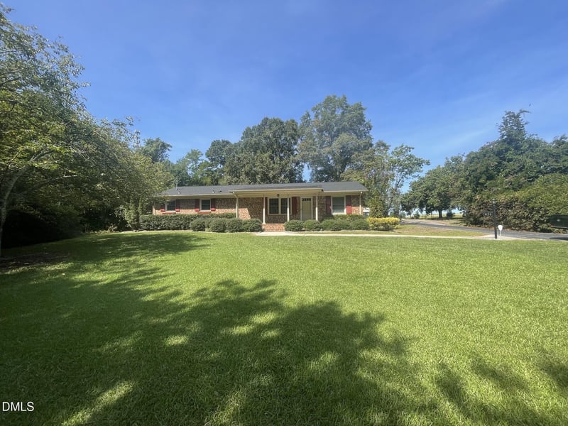456 S Raleigh St, Angier, NC 27501