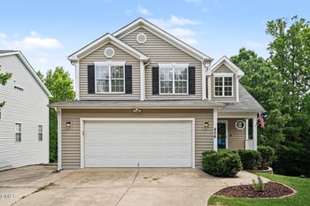 456 Texanna Way, Holly Springs, NC 27540