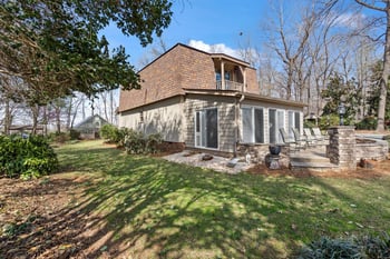 4566 Starmount Rd, Liberty, NC 27298