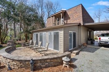 4566 Starmount Rd, Liberty, NC 27298