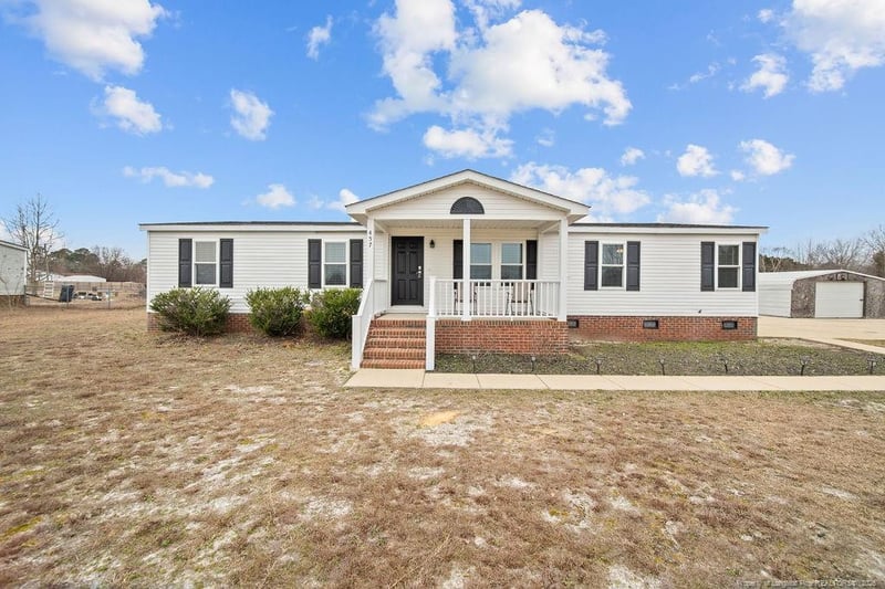 457 Baywood Rd, Fayetteville, NC 28312