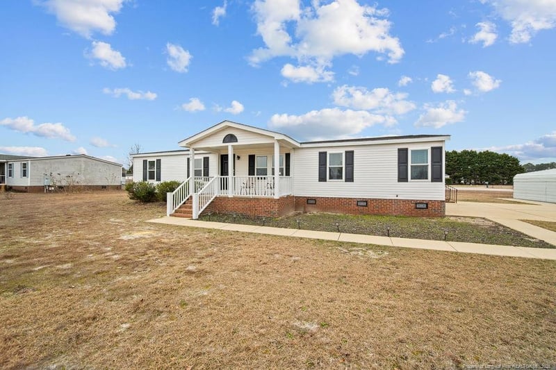457 Baywood Rd, Fayetteville, NC 28312