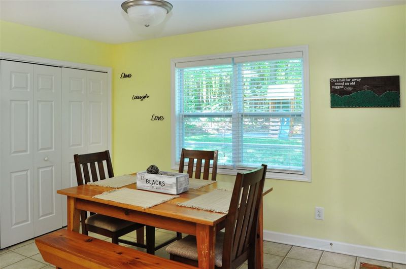 457 Harbor Tc, Sanford, NC 27332