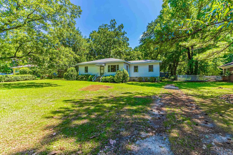457 Rose Ln, Raleigh, NC 27610