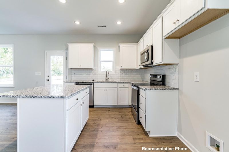 458 Sturgeon St, Smithfield, NC 27577