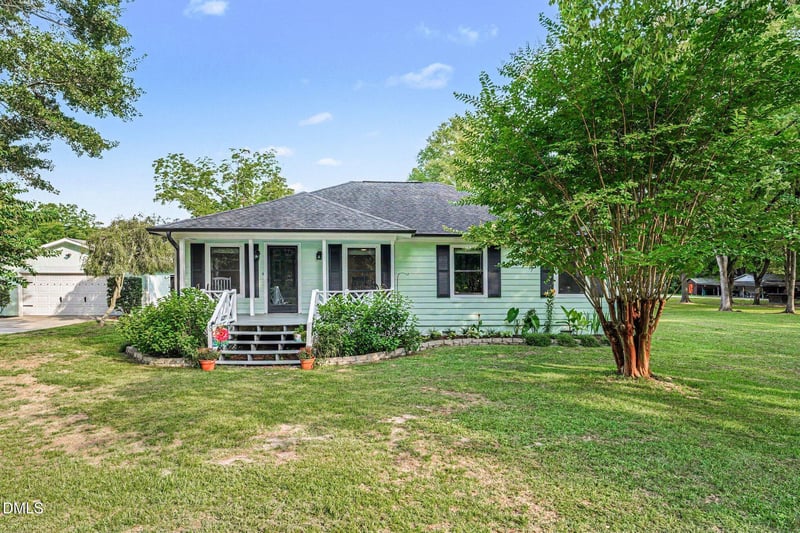 4580 Mill St, Hope Mills, NC 28348