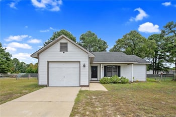 4583 Pennystone Dr, Fayetteville, NC 28306