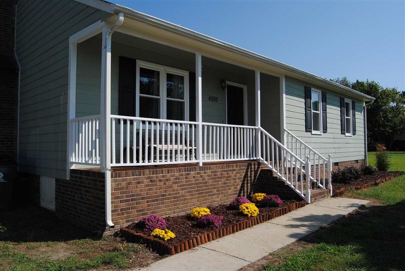 4585 Covered Bridge Rd, Clayton, NC 27527