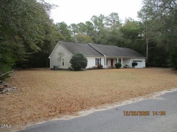 4591 Mill St, Hope Mills, NC 28348