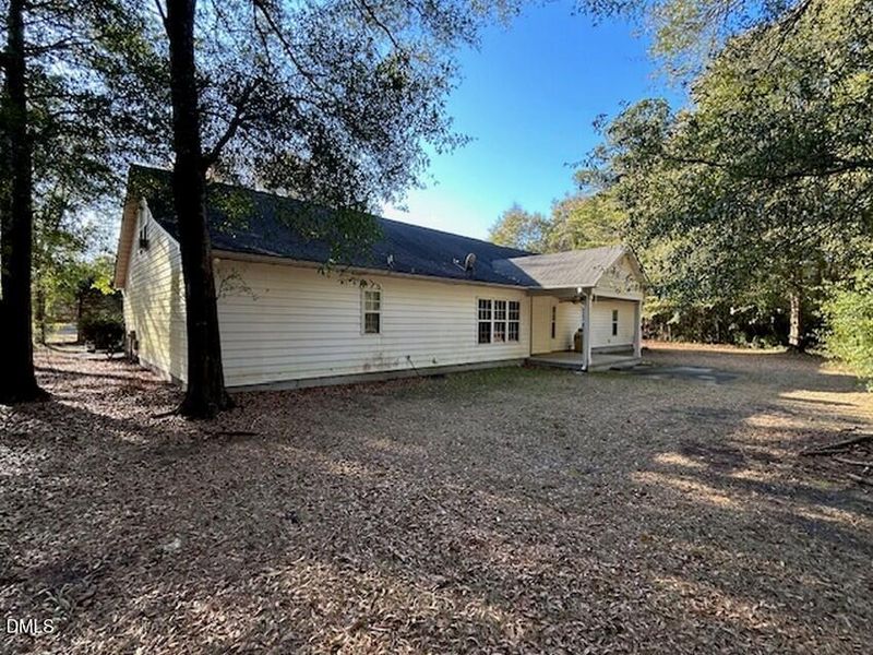 4591 Mill St, Hope Mills, NC 28348