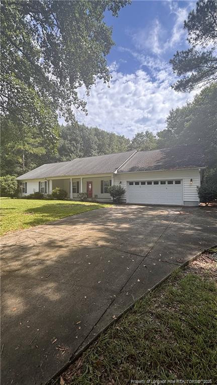4591 Mill St, Hope Mills, NC 28348