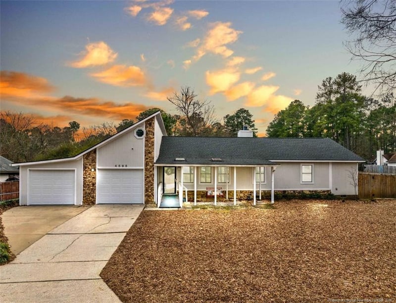 4595 Ferncreek Dr, Fayetteville, NC 28314