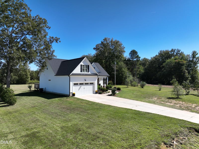 4599 Debnam Rd, Zebulon, NC 27597