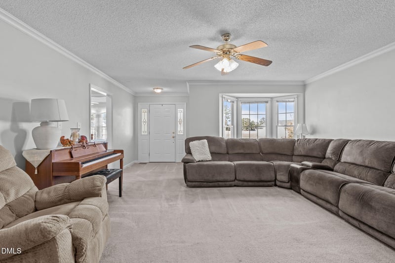 46 Budd Godwin Ln, Dunn, NC 28334