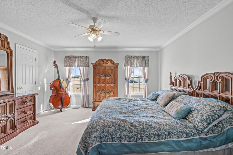 46 Budd Godwin Ln, Dunn, NC 28334