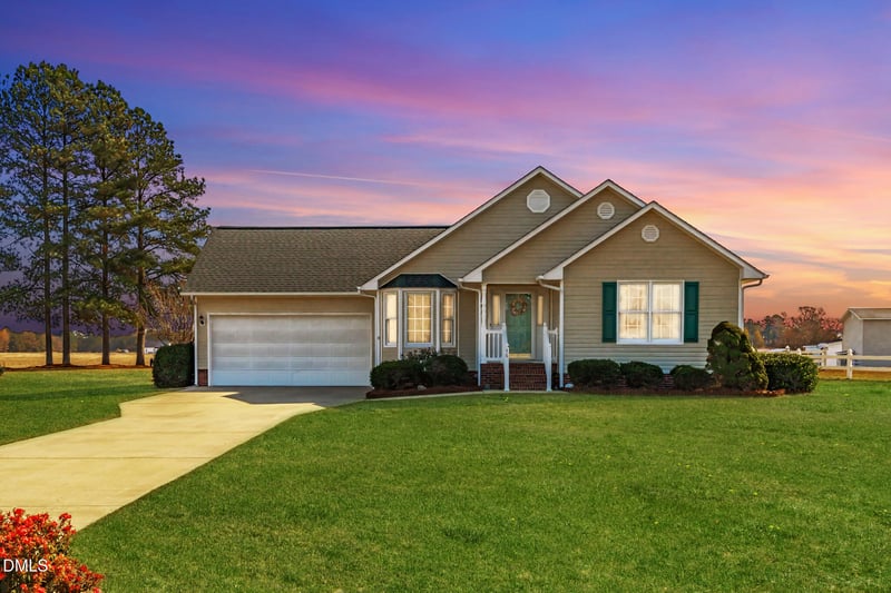 46 Budd Godwin Ln, Dunn, NC 28334