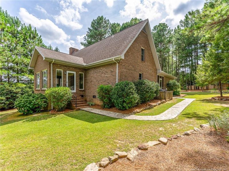 46 Cotten Rd, Sanford, NC 27330