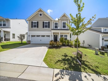 46 Curling Creek Dr, Clayton, NC 27527