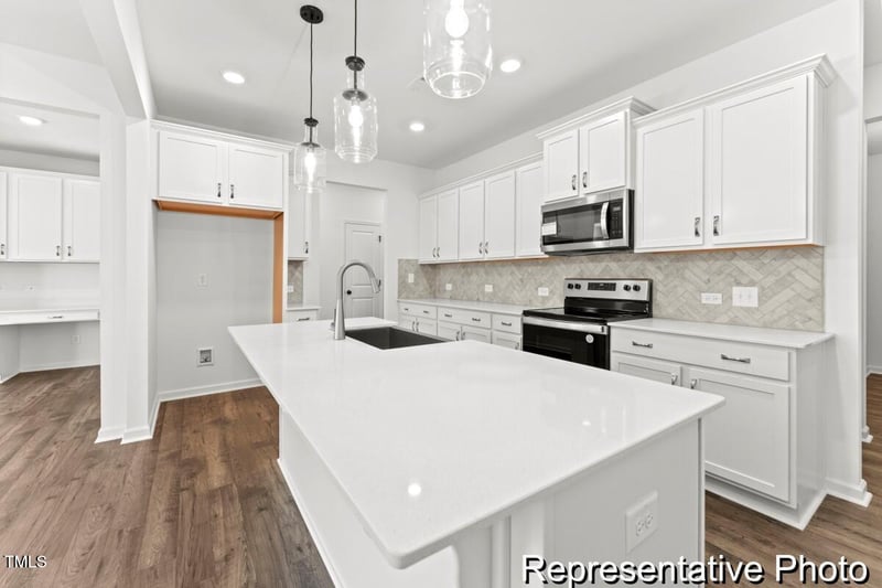 46 District Ave #251, Clayton, NC 27527