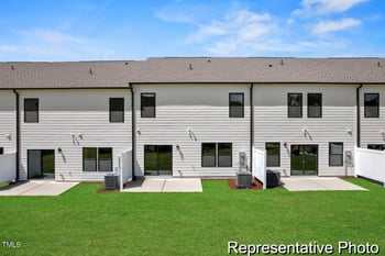 46 District Ave #251, Clayton, NC 27527