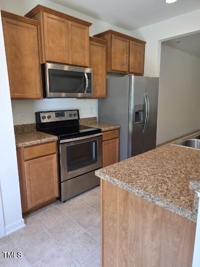 46 Grove Point Dr, Clayton, NC 27527