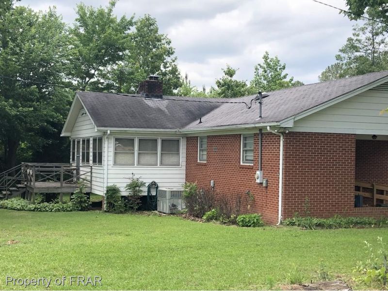 46 Jordan Ln, Sanford, NC 27330