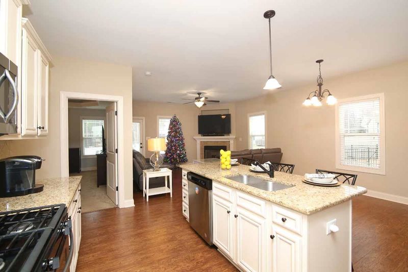46 Labradoodle Ct, Garner, NC 27529