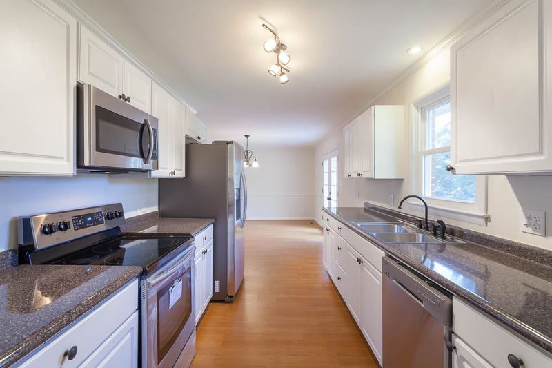 46 Pleasant Dr, Louisburg, NC 27549