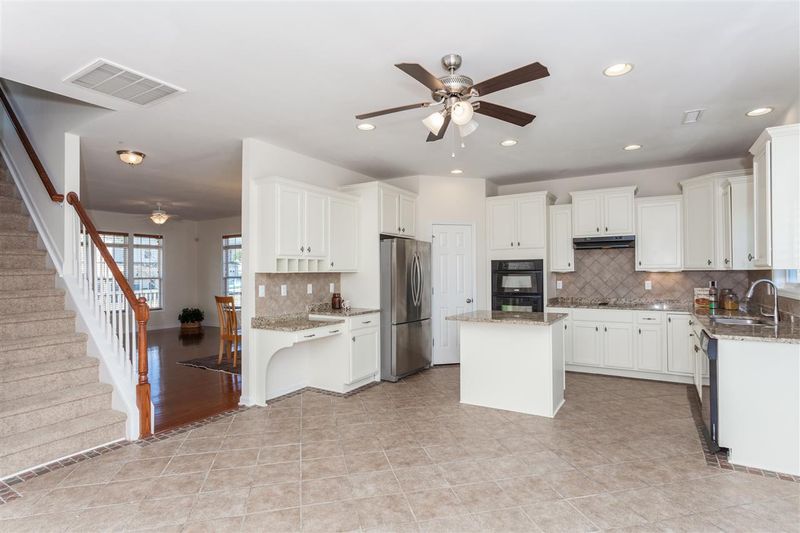 46 Rowan Dr, Clayton, NC 27520